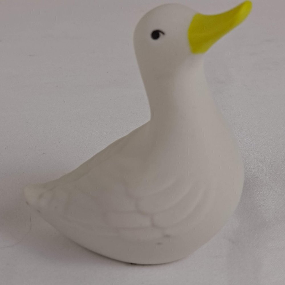 Highbank Porcelain Medium White Duck Figurine #S008 Lochgilphead Scotland